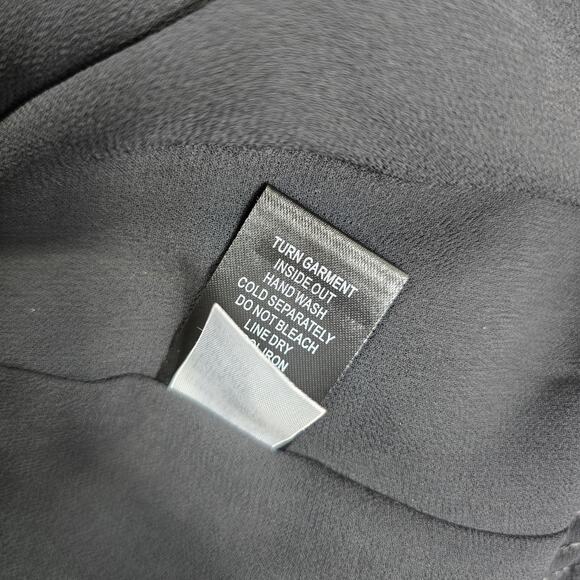 ⭐️NWT Torrid Black Sparkly Sequin Crop Top Sz 1 Fits1X 14/16 - Picture 11 of 13